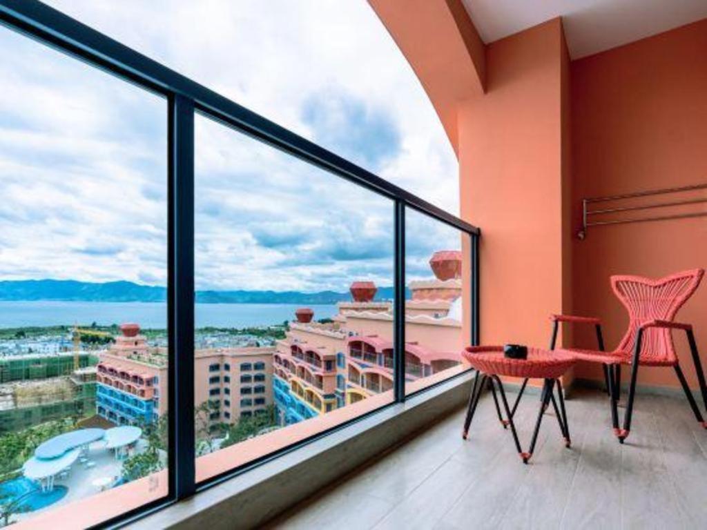 Dolphin Bay Hotel Kunming Exterior photo