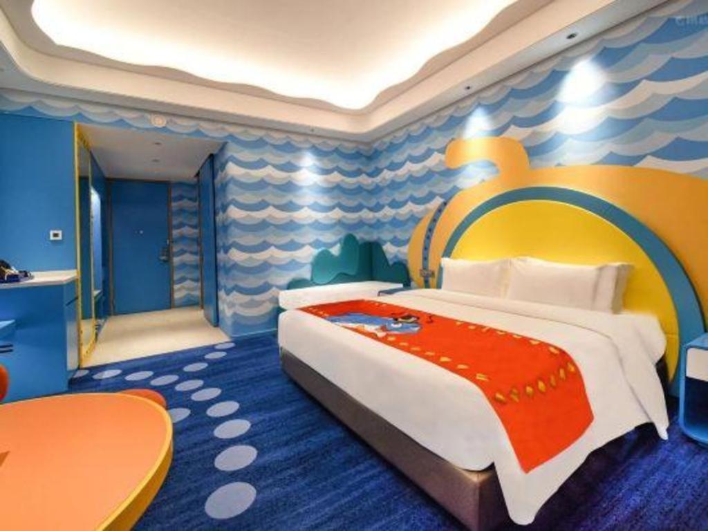 Dolphin Bay Hotel Kunming Exterior photo