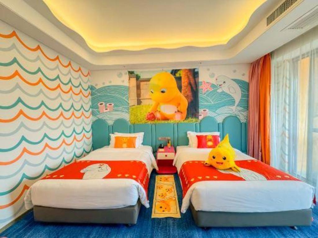 Dolphin Bay Hotel Kunming Exterior photo