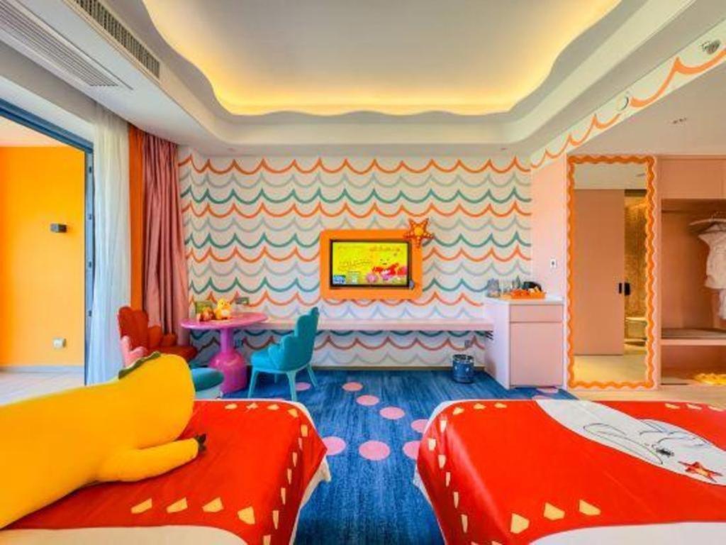 Dolphin Bay Hotel Kunming Exterior photo