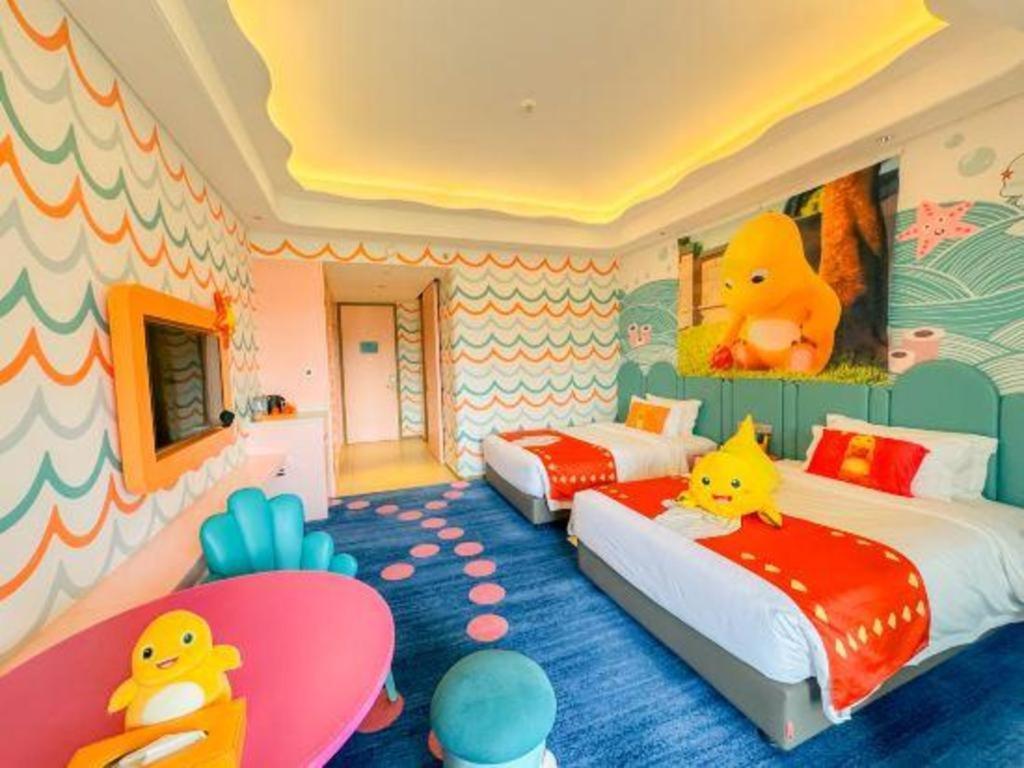 Dolphin Bay Hotel Kunming Exterior photo